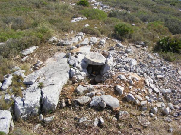 Des del Dolmen de Campgràs a la cova Cassimanya. Itinerari