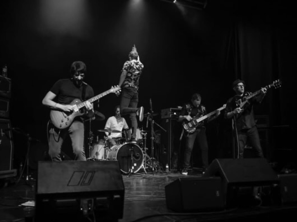Marianao Rock: Hot Street + Ós voltor