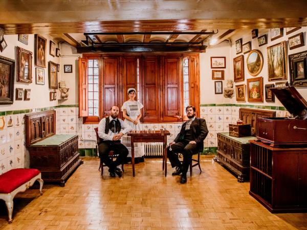 Visita teatralitzada a "L'Enrajolada", Casa Museu Santacana