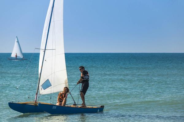 El Baix Llobregat impulsa la Taula de Turisme Blau per avançar cap a un model turístic sostenible del delta i litoral de la comarca