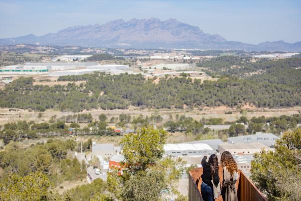 El Baix Llobregat ja llueix els Set Balcons de Montserrat