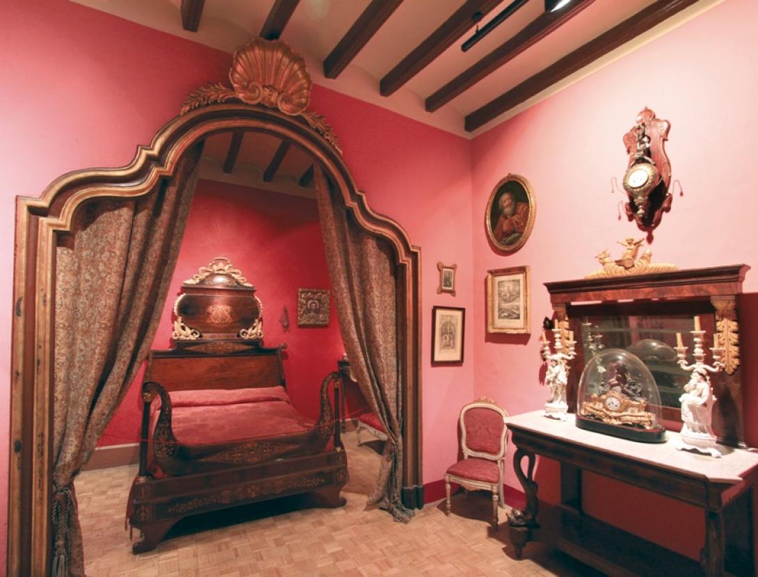 Visita guiada a &quot;L'Enrajolada&quot;, Casa Museu Santacana (s. XIX)