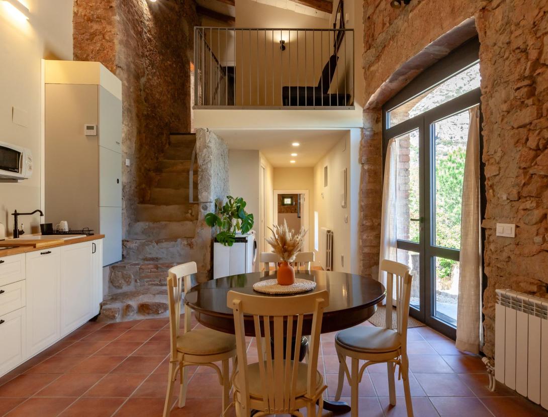 Escapada de juny a Cal Simon, casa als peus de Montserrat