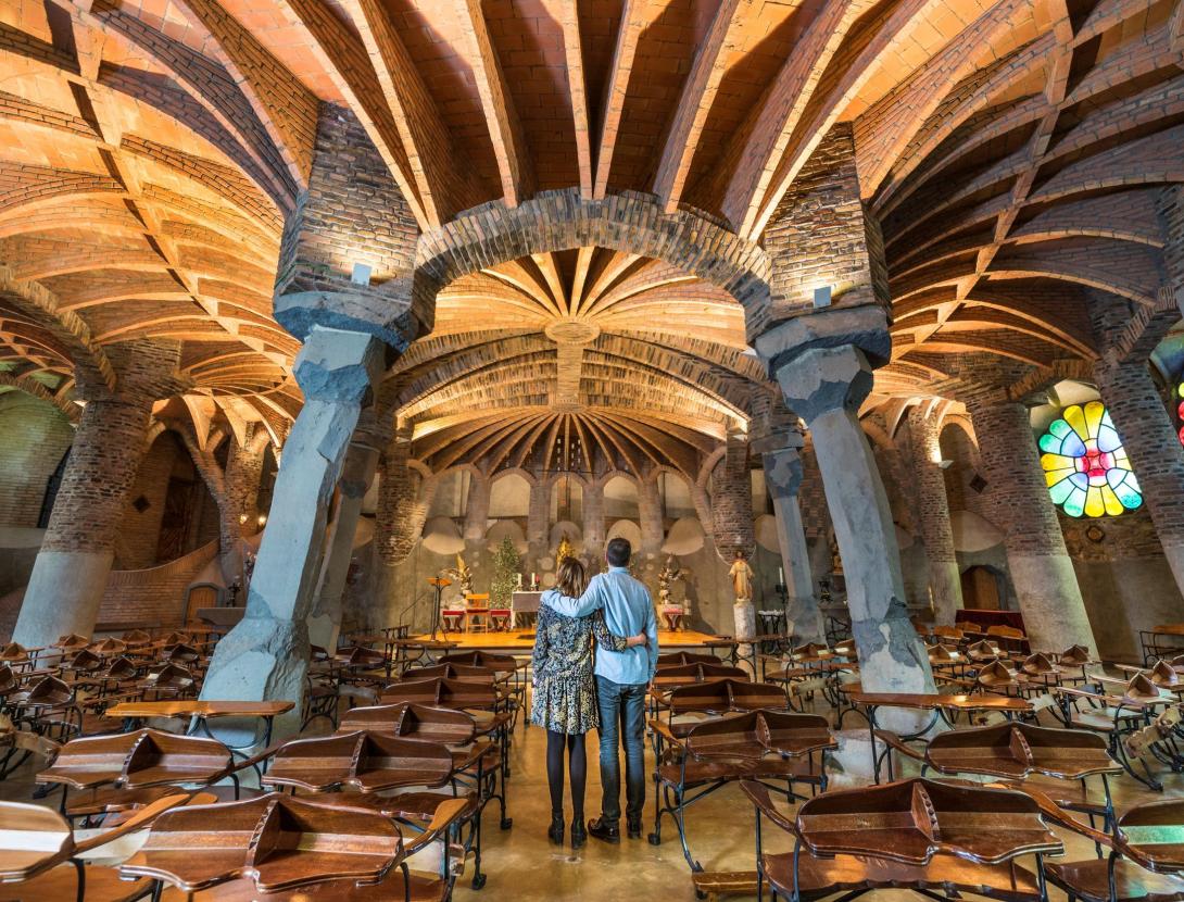 Visita guiada a la Cripta i la Colònia Güell