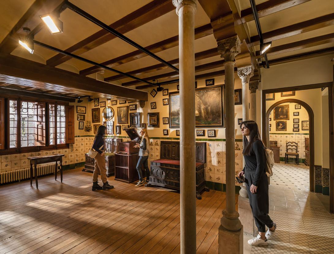 Tastet de "L'Enrajolada"! Descobreix els racons de la Casa-Museu Santacana.