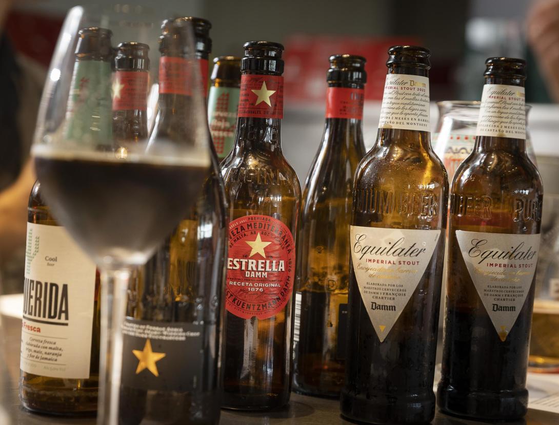 Visita + tast amb tiratge a la Fàbrica Estrella Damm Visita + tast amb tiratge a la Fàbrica Estrella Damm