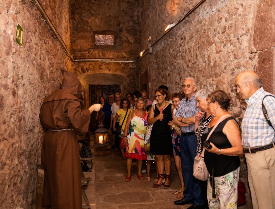 Visita teatralitzada al Museu Municipal Vicenç Ros Visita teatralitzada al Museu Municipal Vicenç Ros