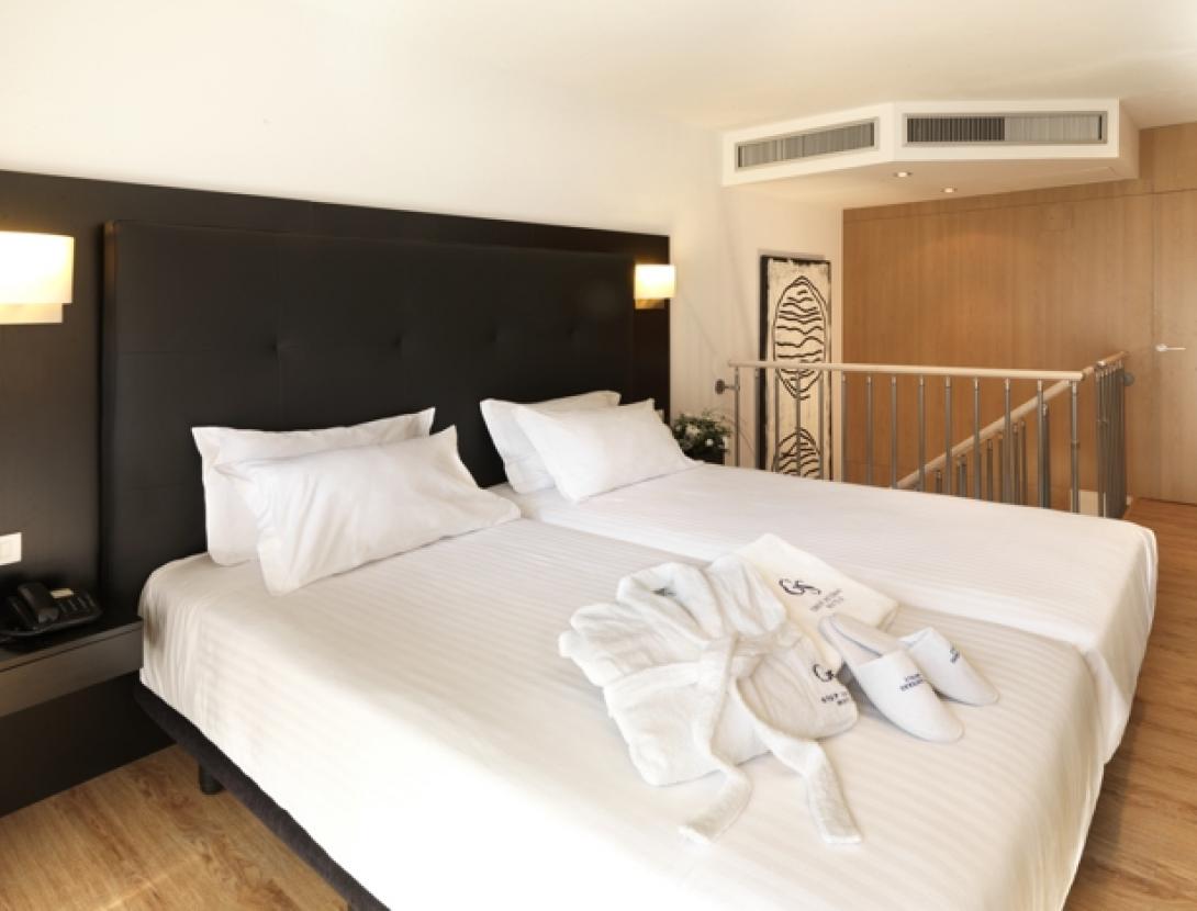 APH_PLAYAFELS_dormitorio DELUXE.jpg