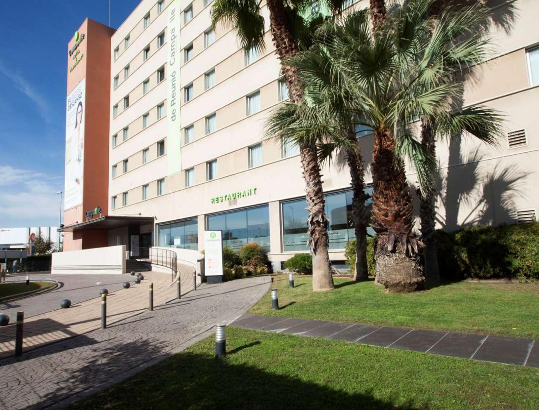 Travelodge Barcelona Cornellà Fira Campanile Cornella 4.jpg