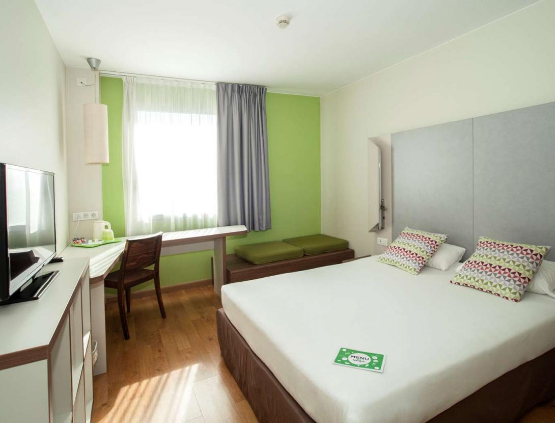 Travelodge Barcelona Cornellà Fira Campanile Cornella.jpg