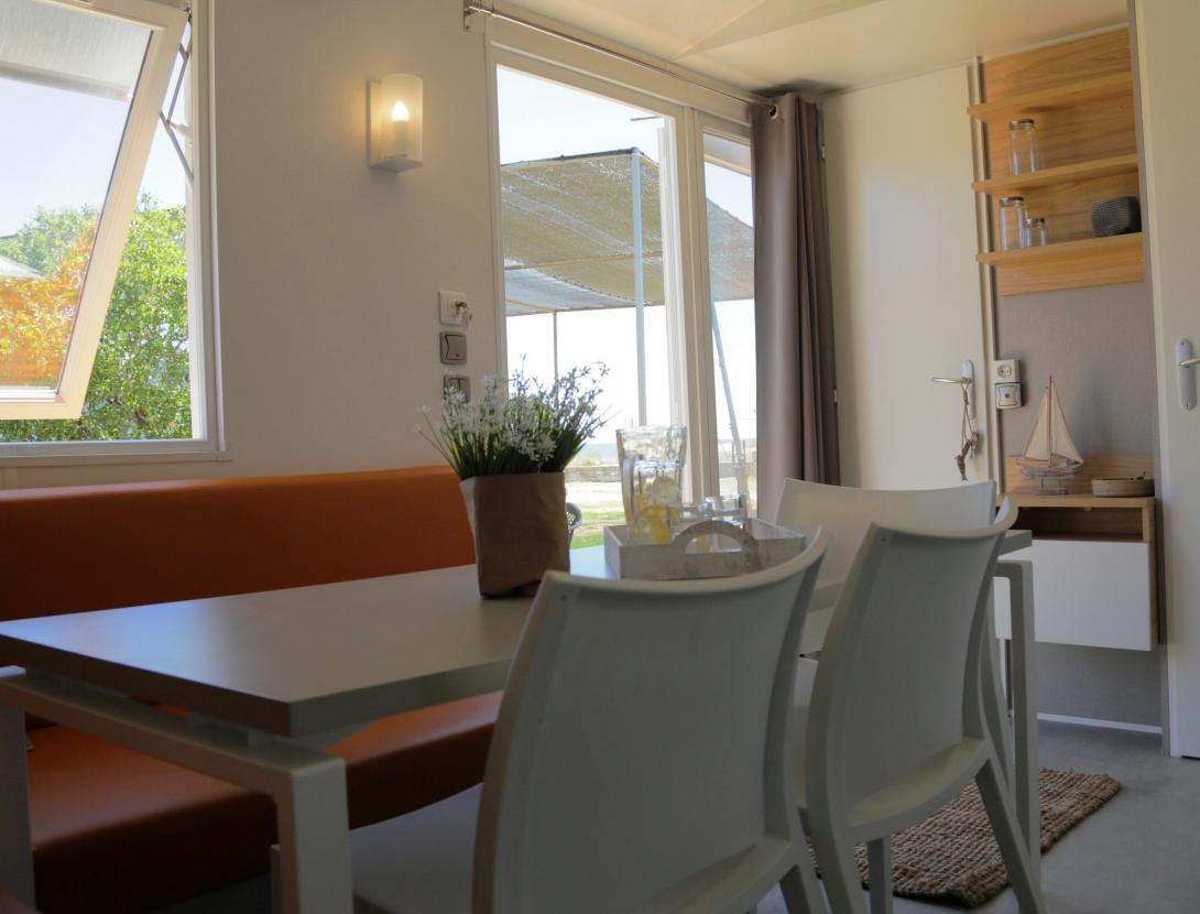 3 Estrellas Camping Camping 3 estrellas GAVA_BUNGALOW GAUDI 5.JPG