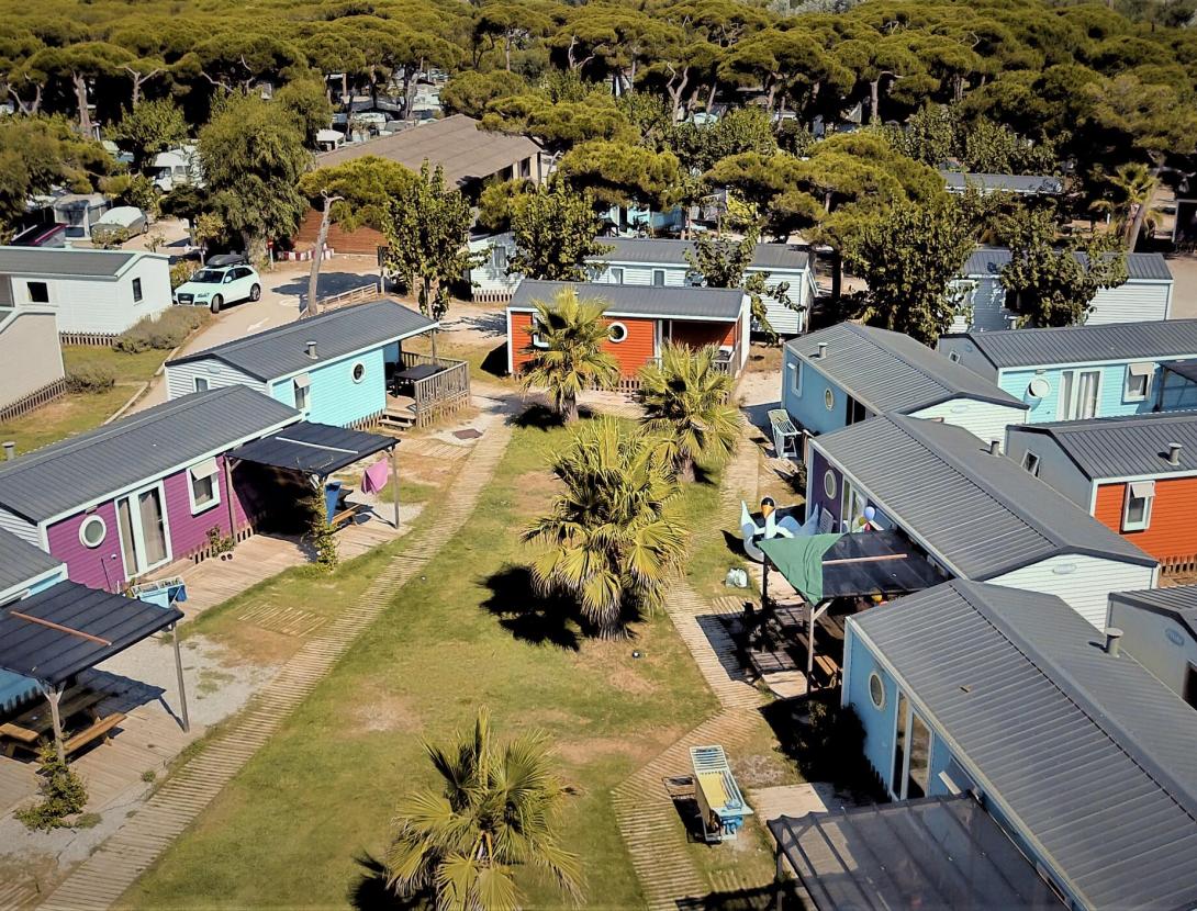 3 Estrellas Camping Camping 3 estrellas GAVA_GENERAL EXTERIOR.jpg