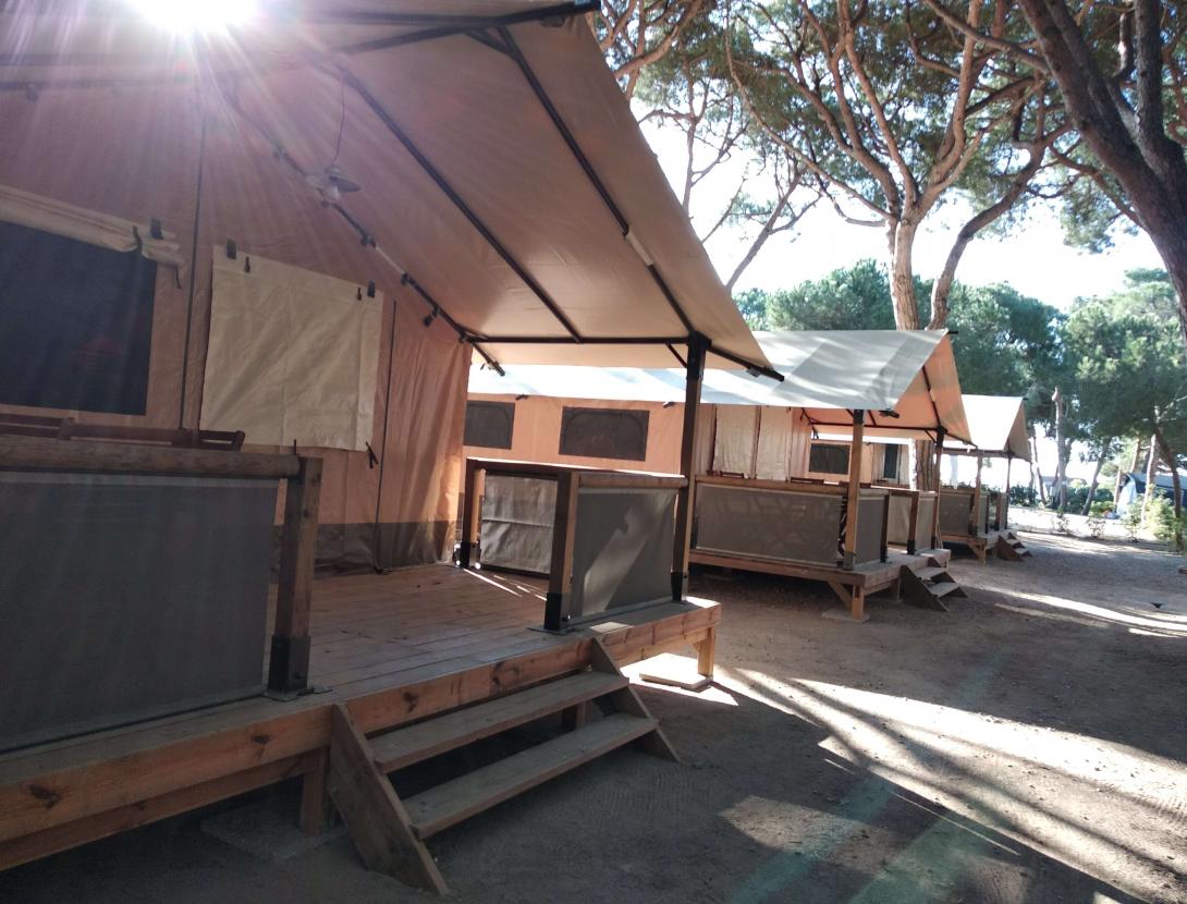 3 Estrellas Camping Camping 3 estrellas GAVA_VICTORIA 2.jpg