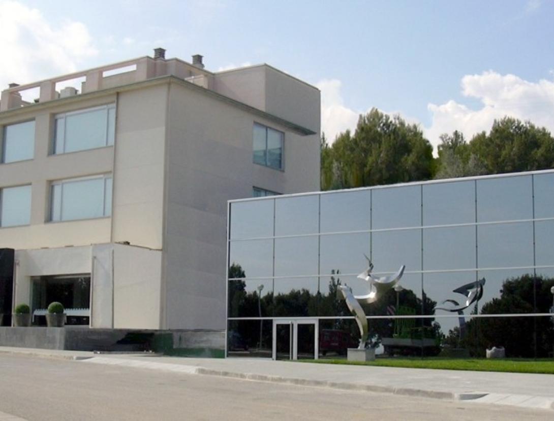 FACHADA AUDITORIO Y CLUB.JPG