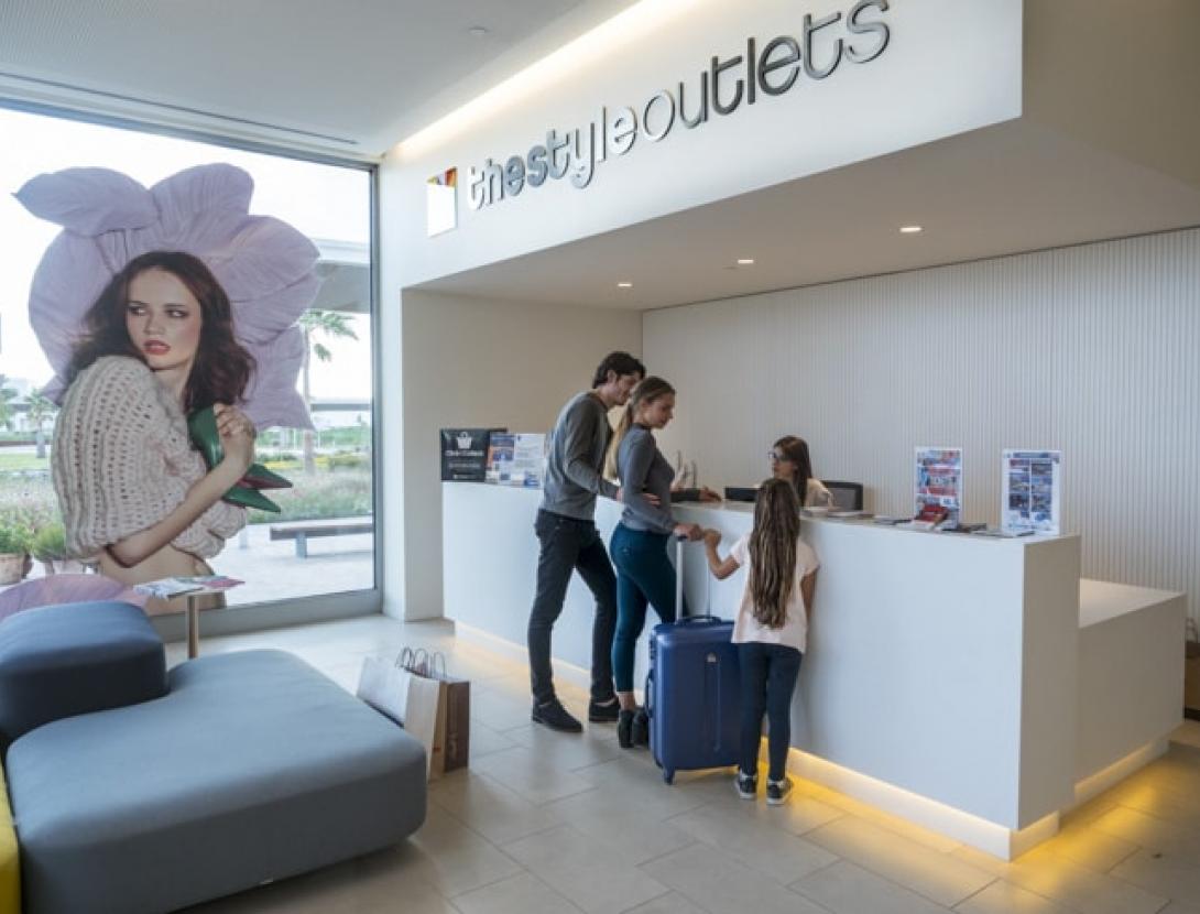 Oficina de Turisme Viladecans The Style Outlets Oficina de Turisme Viladecans The Style Outlets