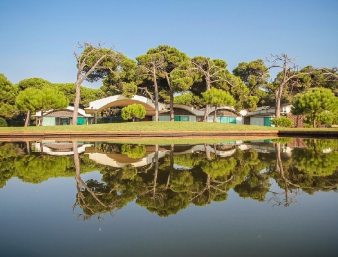 Casa Gomis 4_3_11_casagomis_0.jpg