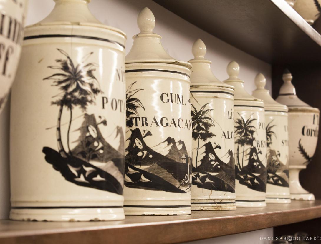 Antiga Farmàcia Bujons Antiga Farmàcia Bujons