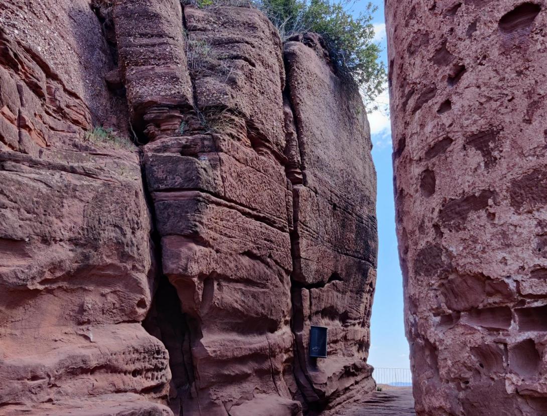 Església de Santa Maria de Cervelló Església de Santa Maria de Cervelló