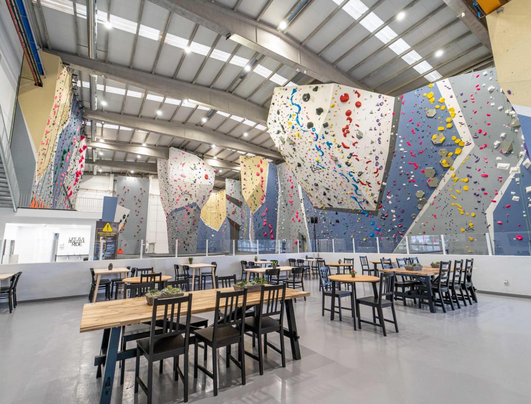 Sharma Climbing Gavà Sharma Climbing