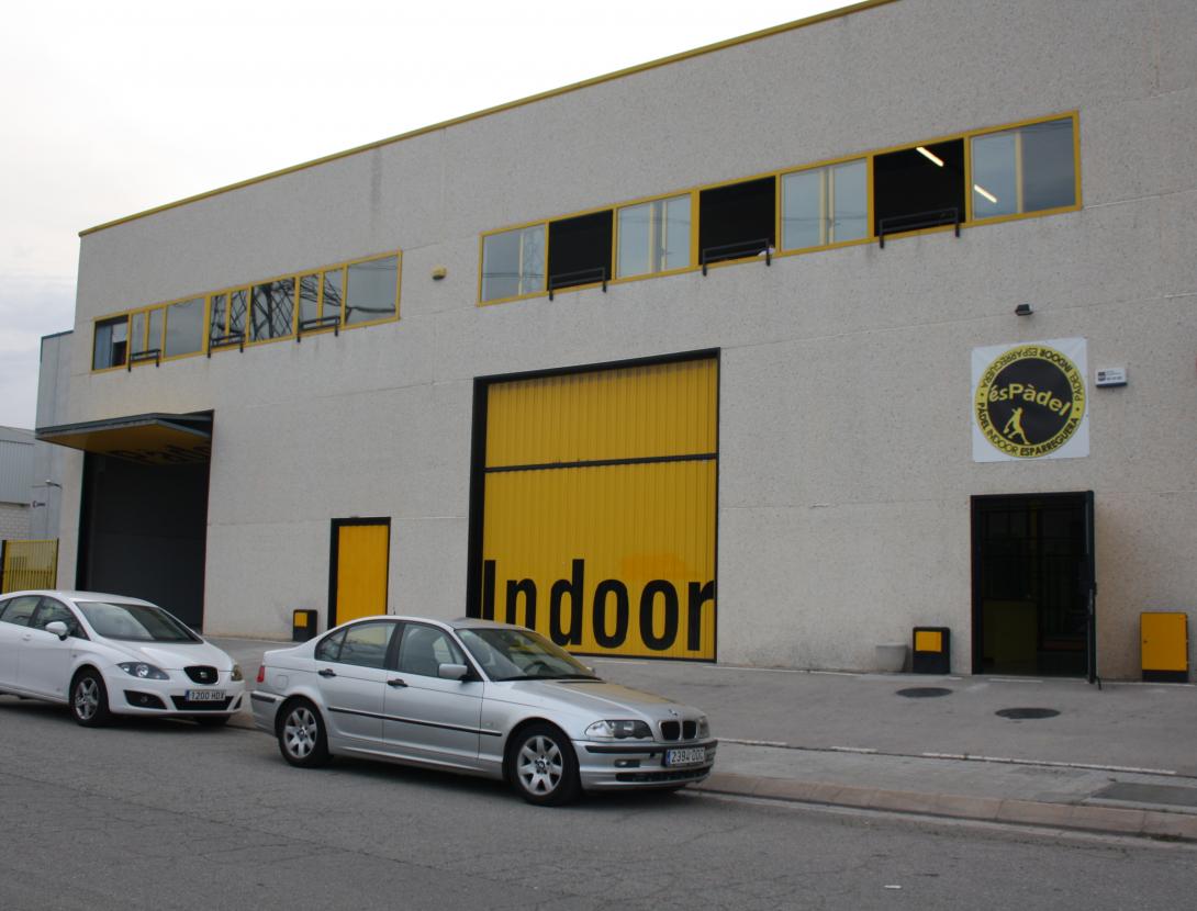 Espadel Indoor Club Esparreguera APARCAMENT.JPG