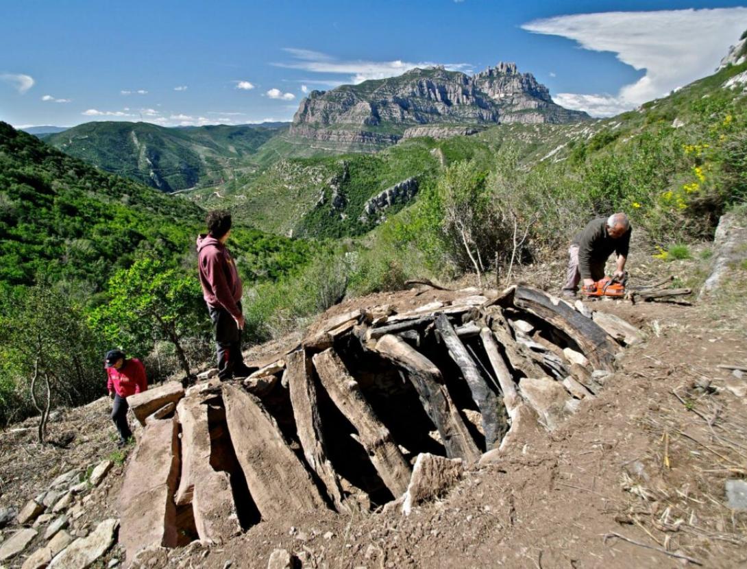 Ruta geològica per les Ribes Blaves + menú amb productes de temporada Ruta geològica per les Ribes Blaves