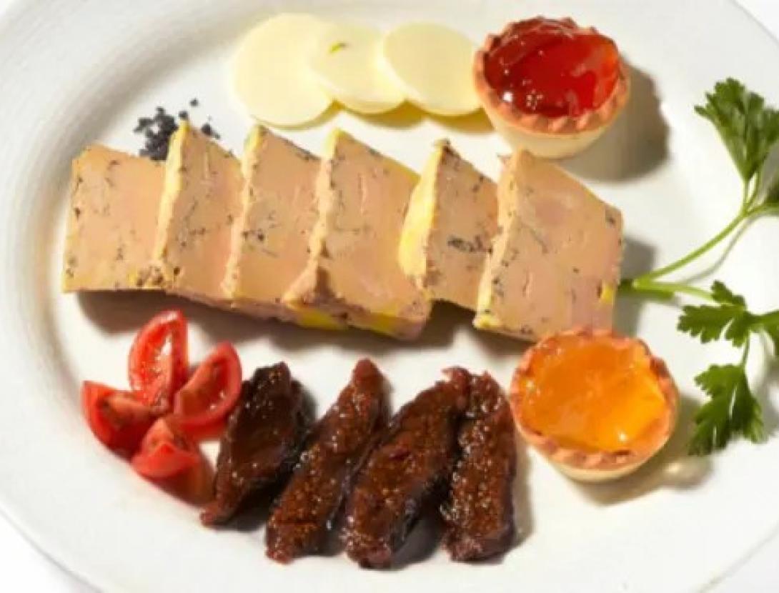 The New Canasta Bodega.jpg