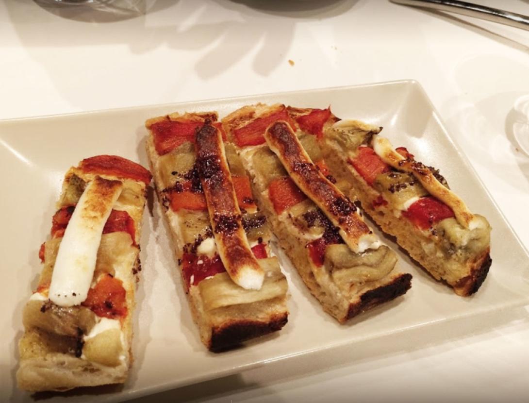 can marti by pou transparente.png