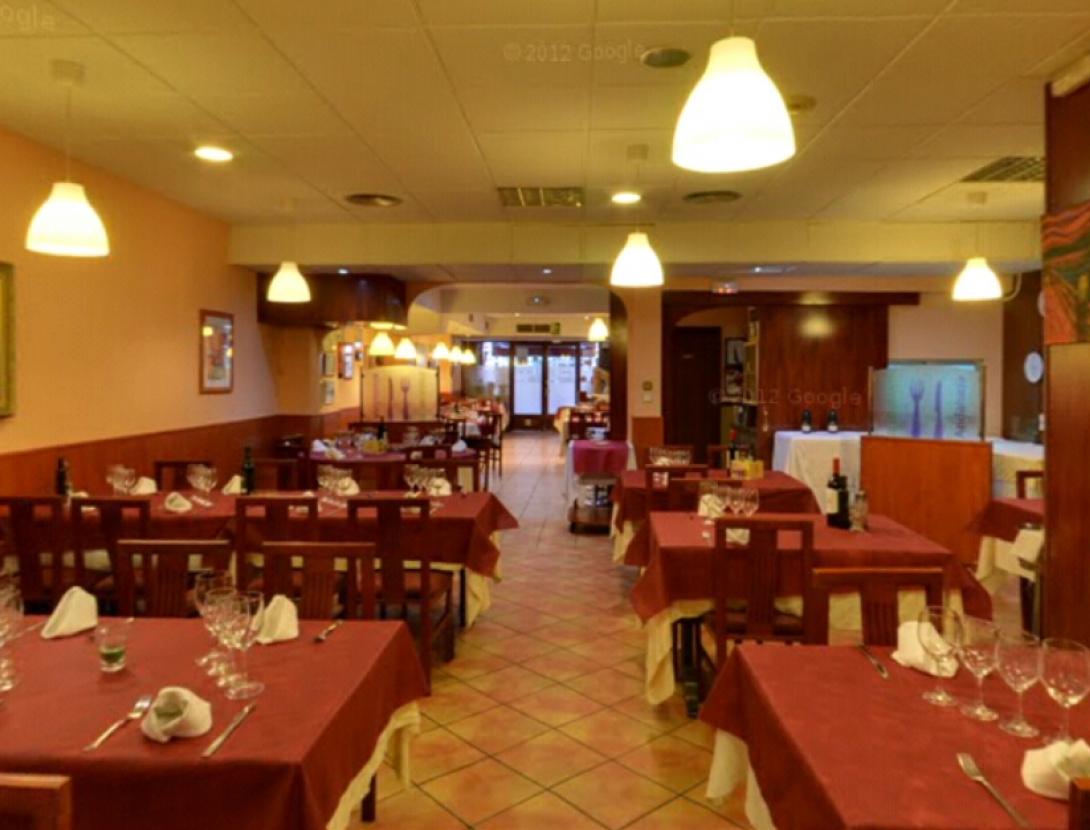 Andalucía foto local.jpg