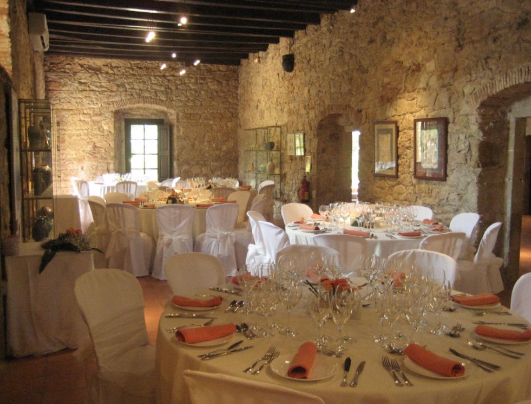 Masia 1 banquet blanc  IMG_1344.JPG